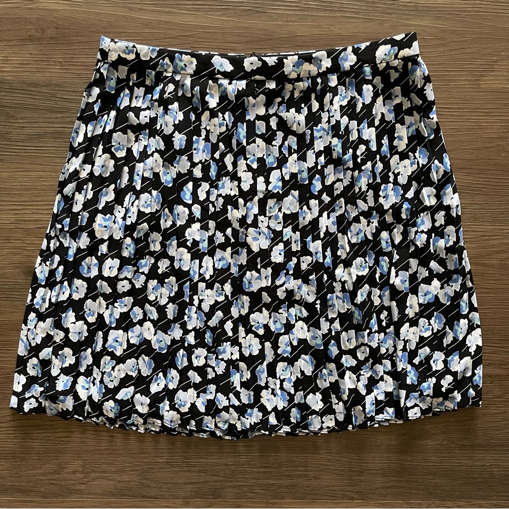 J. Crew Pleated Floral Skirt NWT Sz 2